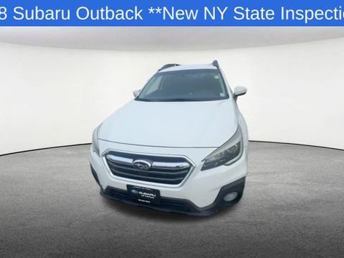 Used 2018 Subaru Outback 2.5i Premium image 3
