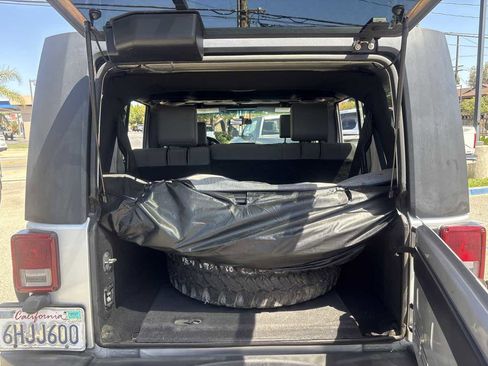 Used 2009 Jeep Wrangler X AWD/4WD image 10