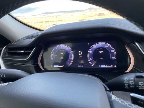 Certified 2023 Jeep Grand Cherokee Limited w/ Luxury Tech Group II image 14