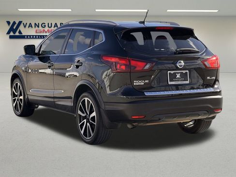Used 2017 Nissan Rogue Sport SL w/ SL Premium Package image 9