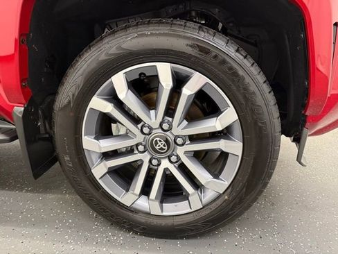 Used 2025 Toyota 4Runner Limited image 22