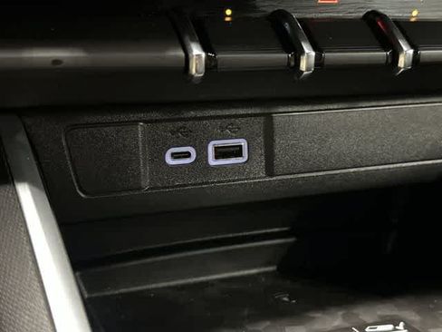 Used 2026 Chevrolet Colorado Trail Boss AWD/4WD image 26