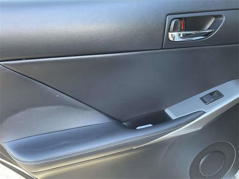 Used 2015 Lexus IS 350 image 9