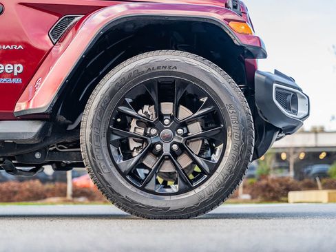 Used 2021 Jeep Wrangler Unlimited Sahara w/ Cold Weather Group image 9