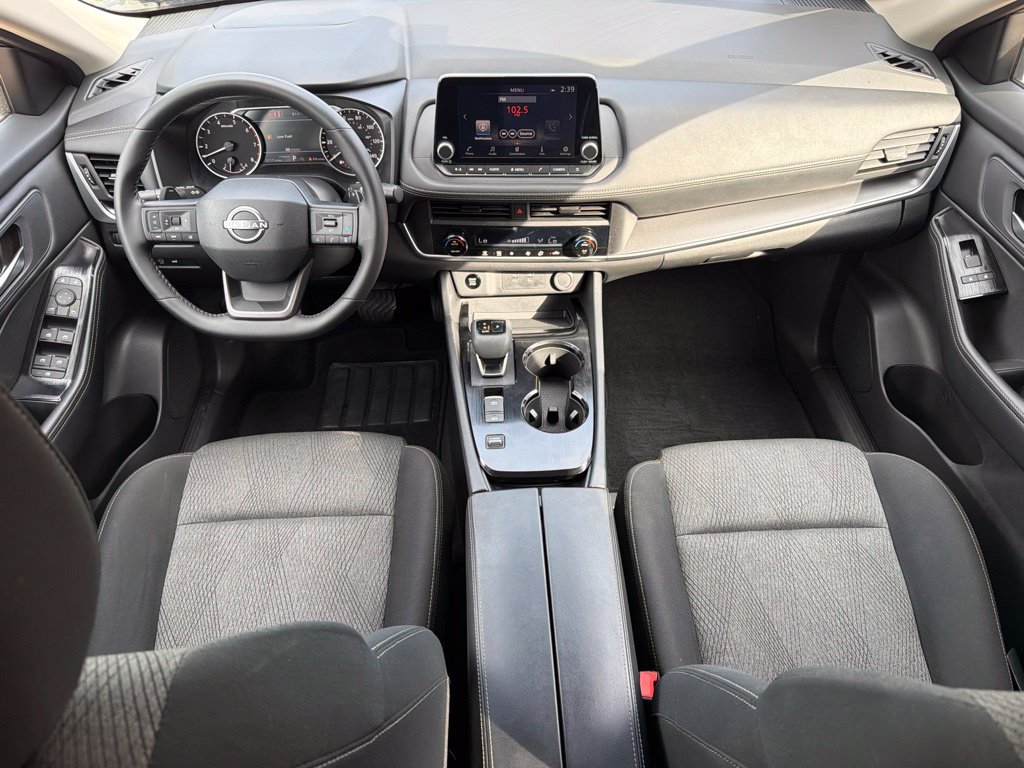 Used 2026 Nissan Rogue SV FWD image 17