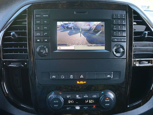 Used 2016 Mercedes-Benz Metris Passenger image 22