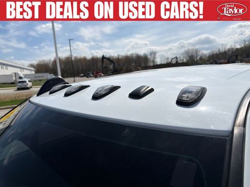 Used 2024 RAM 3500 Tradesman w/ Chrome Appearance Group AWD/4WD image 44
