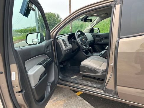Used 2016 Chevrolet Colorado W/T w/ WT Convenience Package RWD image 8