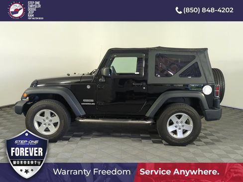 Used 2012 Jeep Wrangler Sport AWD/4WD image 3