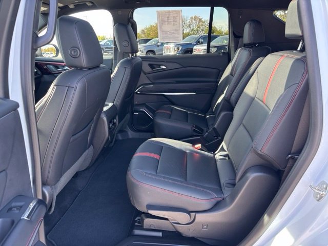 Certified 2026 Chevrolet Traverse RS AWD/4WD image 23