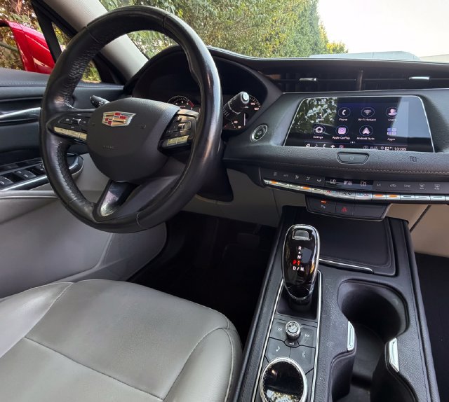 Used 2020 Cadillac XT4 Luxury FWD image 22