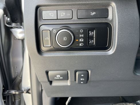 Used 2023 Ford F250 Lariat w/ Black Appearance Package AWD/4WD image 20