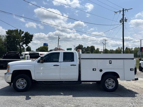 Used 2019 Chevrolet Silverado 2500 W/T w/ WT Convenience Package AWD/4WD image 10