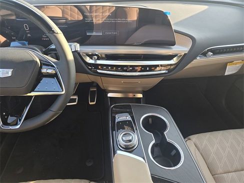 New 2025 Cadillac Lyriq Sport image 16