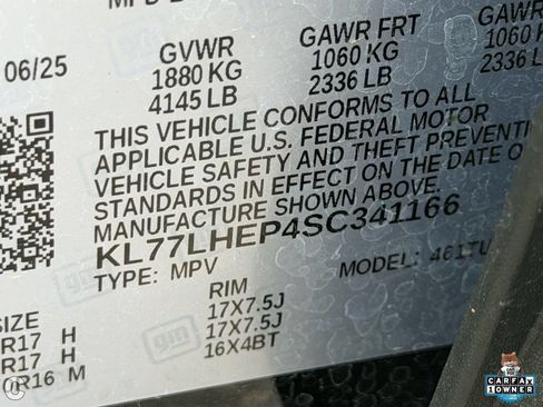 Used 2025 Chevrolet Trax LT FWD image 25
