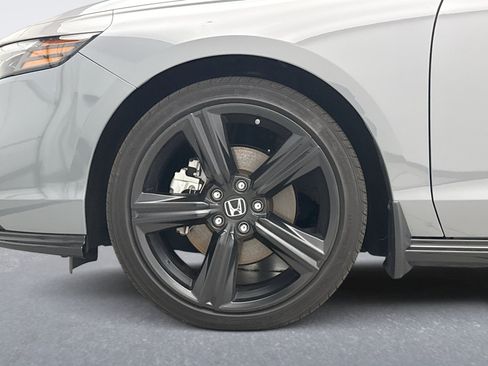 Used 2023 Honda Accord Sport image 23
