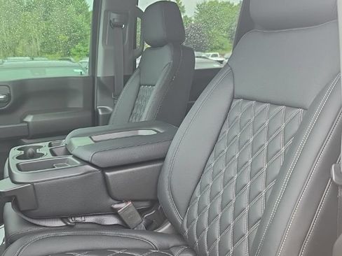 New 2026 Chevrolet Silverado 2500 Custom w/ Custom Value Package AWD/4WD image 12
