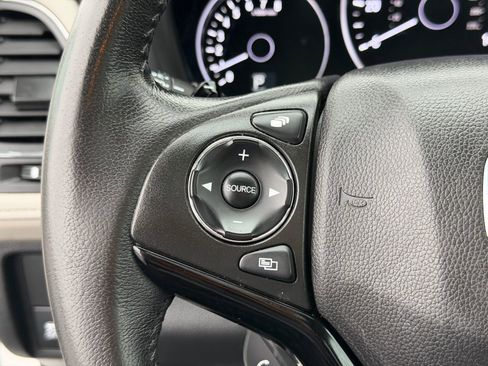 Used 2017 Honda HR-V EX-L image 16