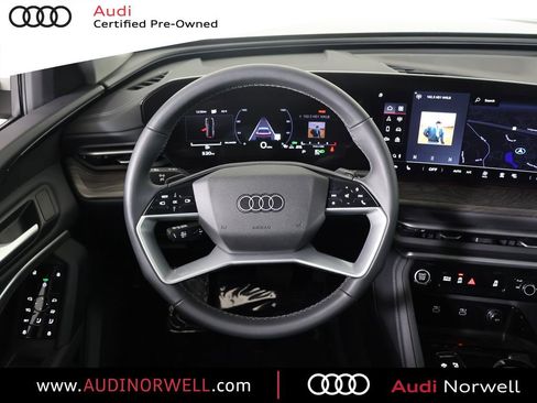 Certified 2025 Audi Q5 Premium w/ 19" Wheel Package image 31
