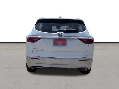 Used 2024 Buick Enclave Essence w/ Experience Buick Package FWD image 6