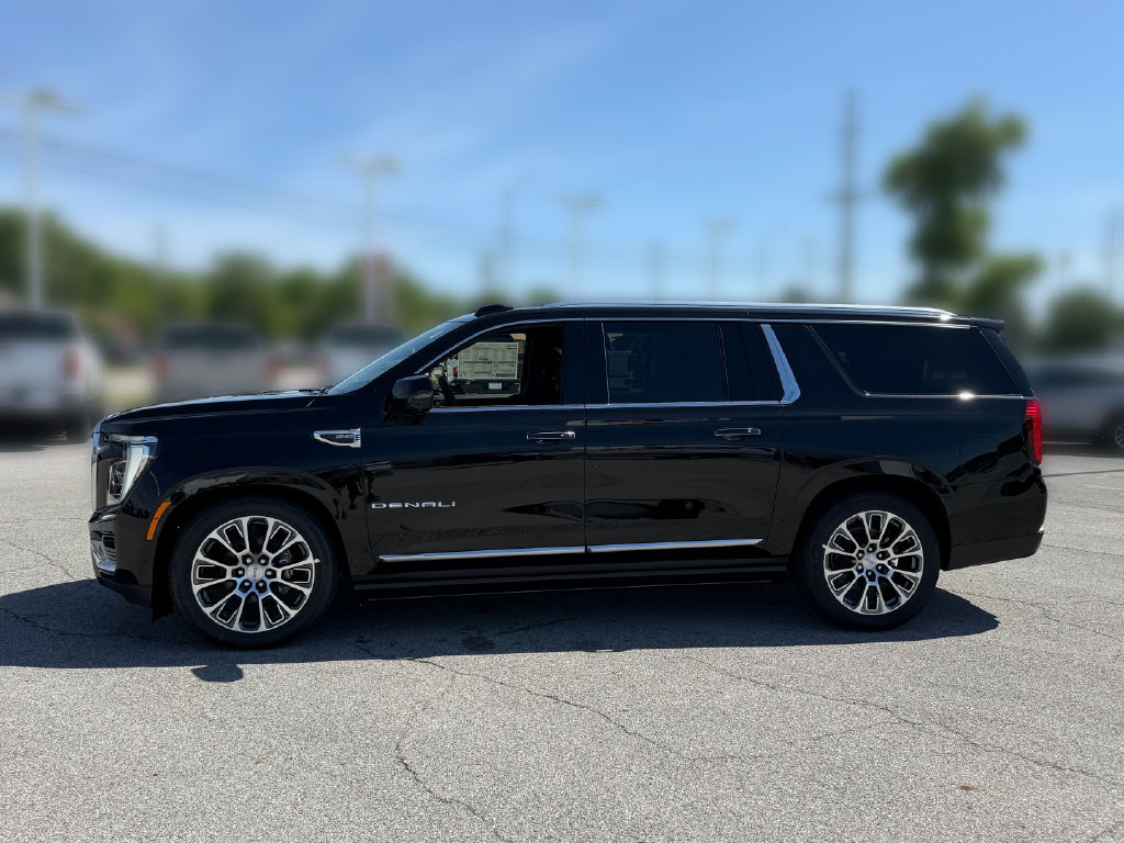 New 2026 GMC Yukon XL Denali w/ Denali Reserve Package AWD/4WD image 2