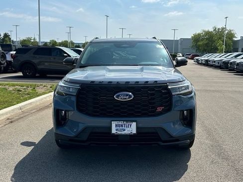 Used 2025 Ford Explorer ST w/ Sun And Sound Package AWD/4WD image 2