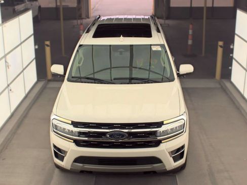 Used 2023 Ford Expedition Max Limited AWD/4WD image 5