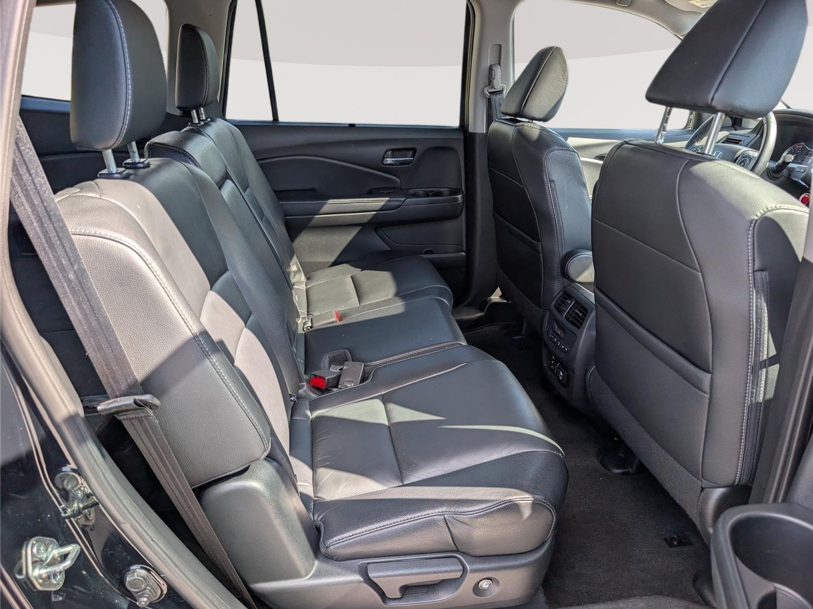 Used 2017 Honda Pilot Touring image 13