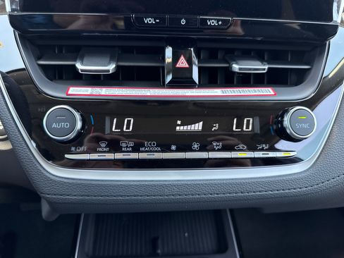 New 2026 Toyota Corolla Cross XLE w/ Convenience Package FWD image 28