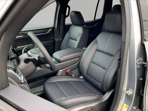 New 2026 GMC Acadia Elevation w/ Elevation Premium Package FWD image 9