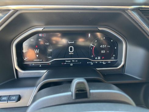 Used 2024 GMC Sierra 1500 Denali Ultimate image 10