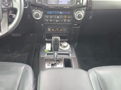Used 2019 Toyota 4Runner Limited AWD/4WD image 17