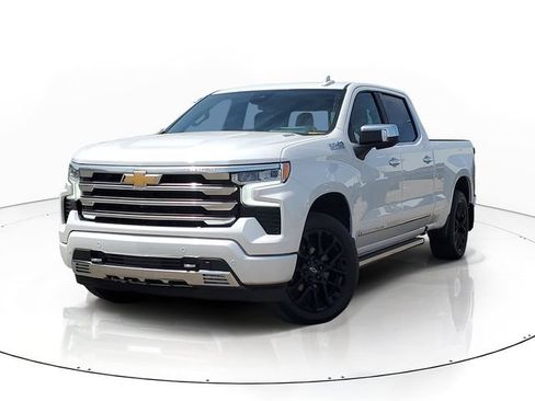 Used 2024 Chevrolet Silverado 1500 High Country w/ Technology Package AWD/4WD image 1