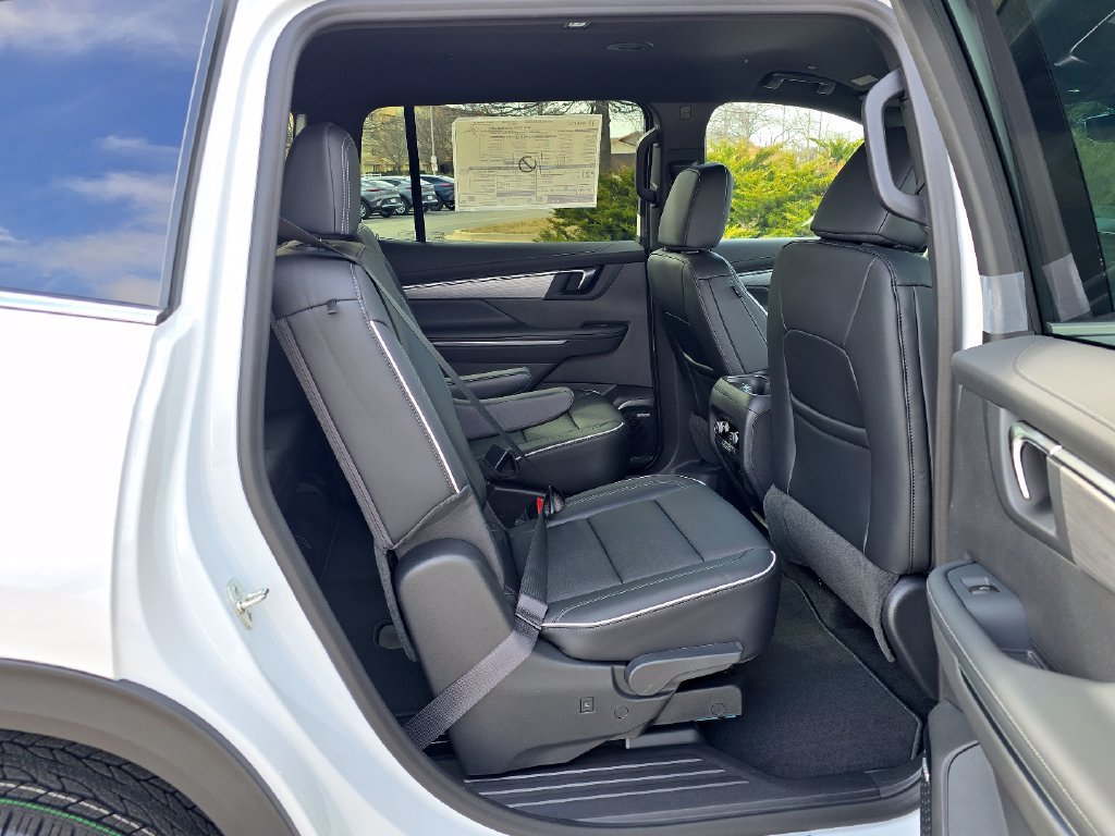 New 2026 Buick Enclave Preferred w/ Power Package AWD/4WD image 34