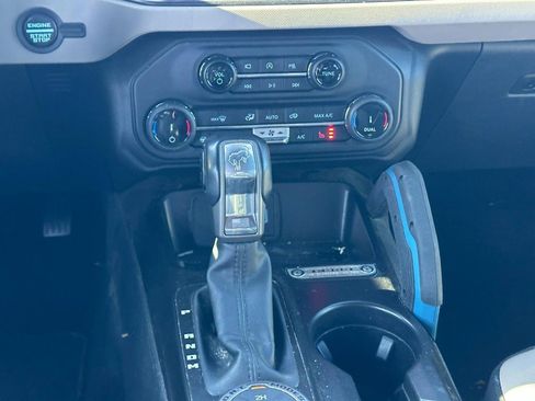 Used 2022 Ford Bronco Wildtrak image 13