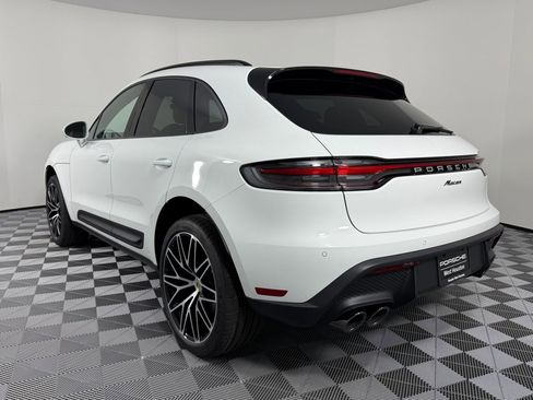 New 2026 Porsche Macan image 3