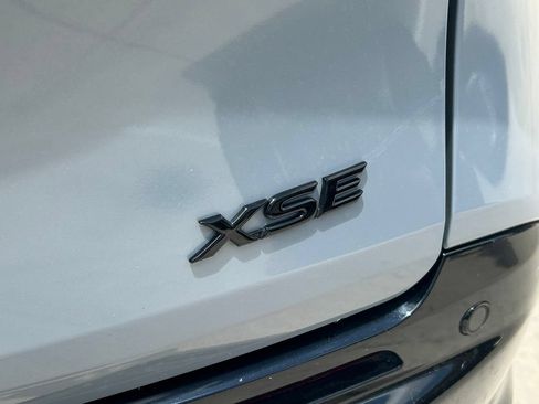Used 2025 Toyota Sienna XSE w/ XSE Premium Package AWD/4WD image 14