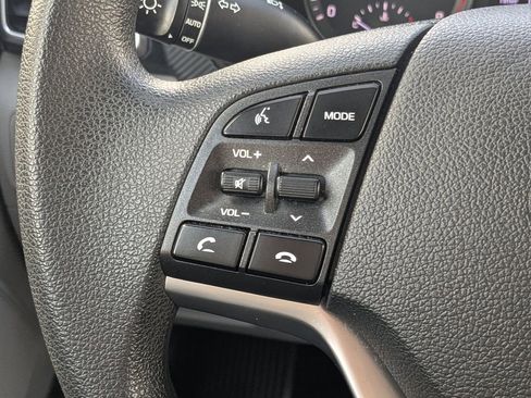 Used 2019 Hyundai Tucson SE image 23