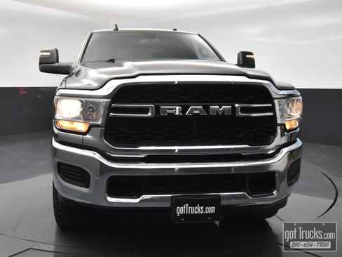 Used 2024 RAM 2500 Tradesman w/ Chrome Appearance Group AWD/4WD image 49