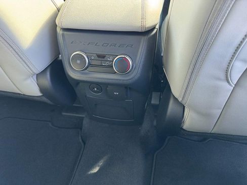 New 2026 Ford Explorer Active w/ Active Comfort Package image 11