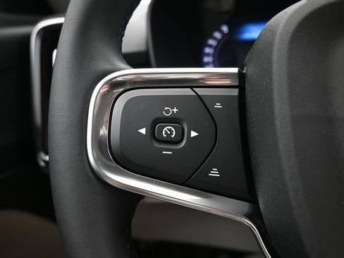 Used 2024 Volvo XC40 B5 Plus w/ Climate Package AWD/4WD image 26