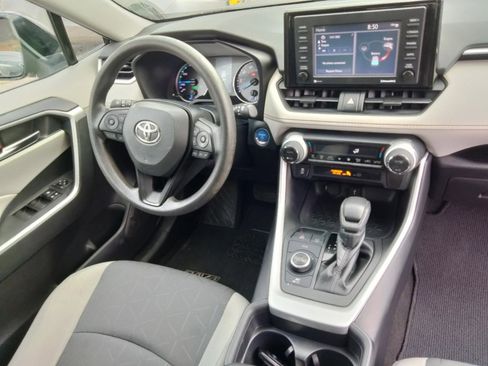 Used 2020 Toyota RAV4 XLE w/ Convenience Package image 15