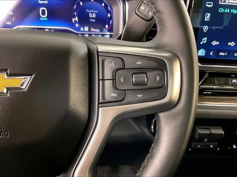 Used 2025 Chevrolet Silverado 1500 LT AWD/4WD image 28