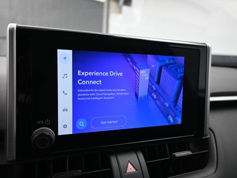 Used 2024 Toyota RAV4 XLE image 12