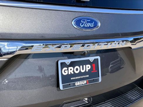 Used 2019 Ford Expedition Limited w/ Equipment Group 302A image 30