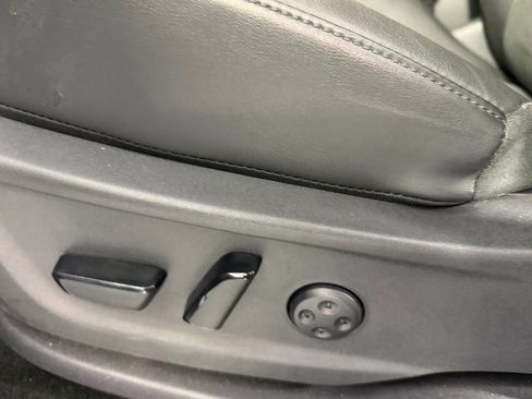 Used 2023 Nissan Ariya AWD image 22