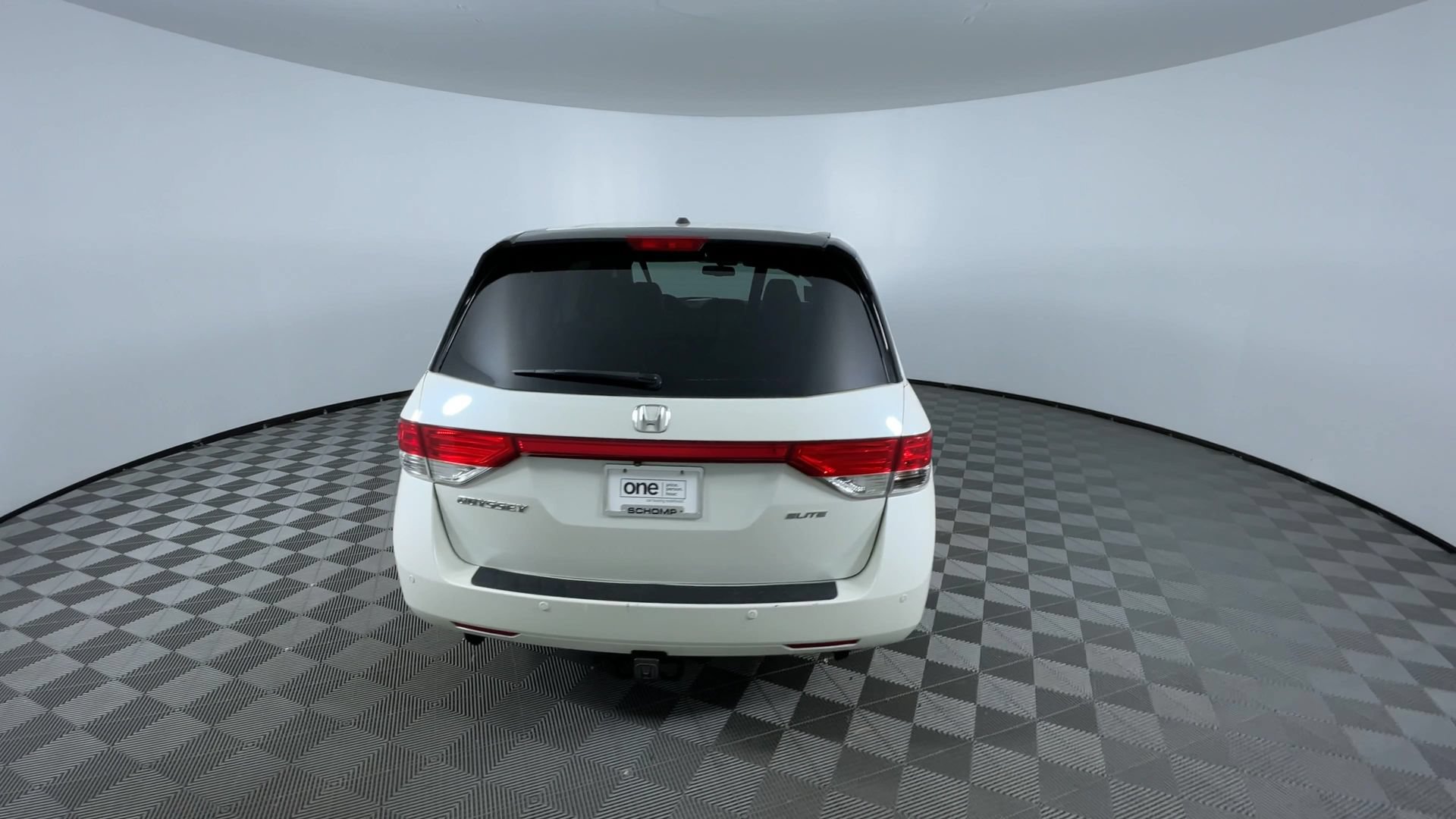 Used 2015 Honda Odyssey Touring Elite image 8
