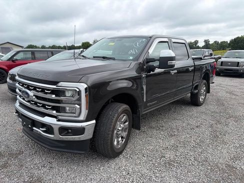 Used 2024 Ford F250 Lariat w/ Lariat Ultimate Package AWD/4WD image 3