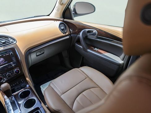 Used 2015 Buick Enclave Leather FWD image 30