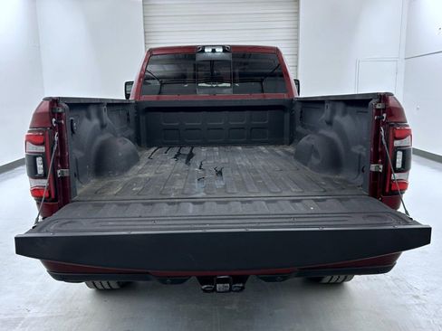 Used 2024 RAM 3500 Laramie w/ Night Edition image 21
